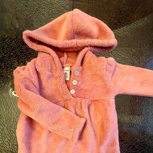 Soft, fluffy, NWOT dusty rose colored fleece jacket with hood